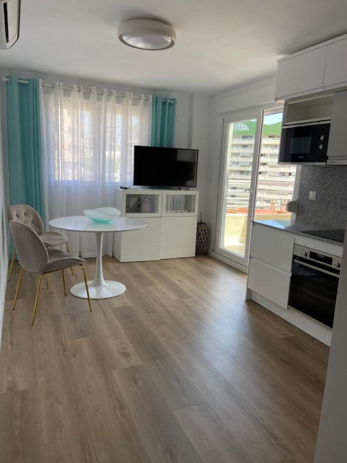 Relaxing Modern Beachfront Apartment - Amazing Sea View Calpe Eksteriør billede